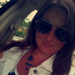 Meet your Posher, Katelyn